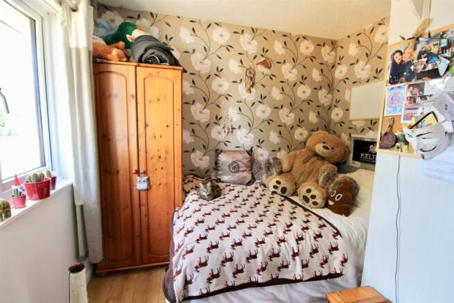 Bed 3.jpg