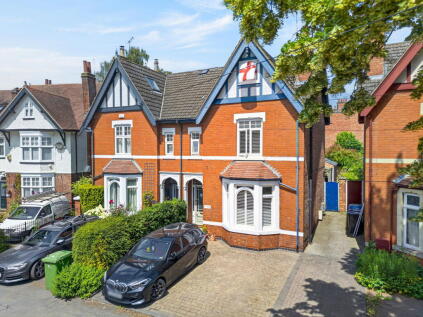 Coventry Road, Market Harborough, LE16 9DA