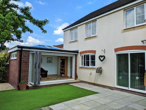 Photo 5