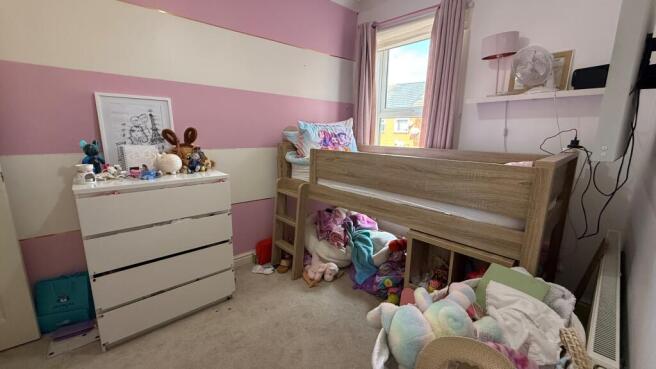 2 bed House to rent Image 10