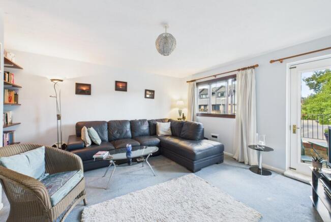 CAM02545G0-PR0487-STILL019