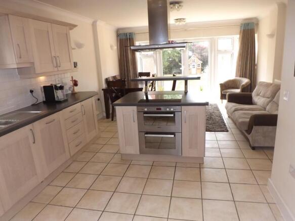 Kitchen/breakfast ro