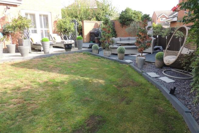 9 Tadcaster Close, rear garden