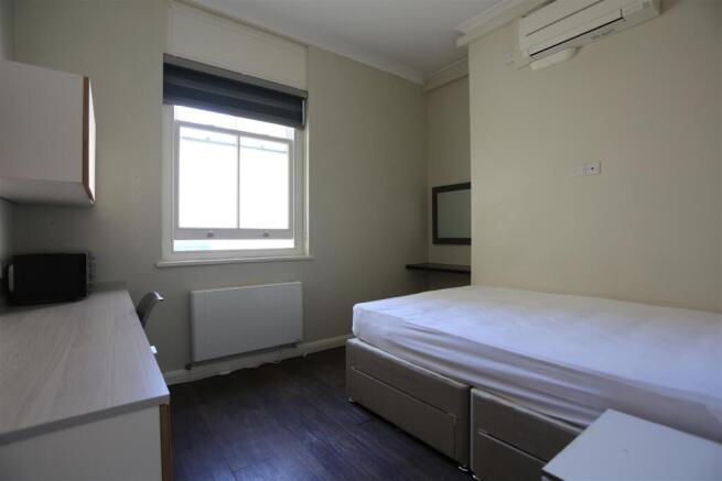Room 185, 16-18, Regency Square (4).JPG
