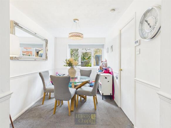 Thalmassing Close, Hutton, Brentwood, Essex, CM13 photo 4