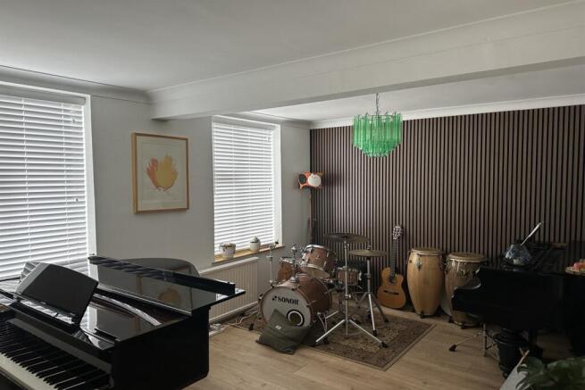 Living/Dining Room