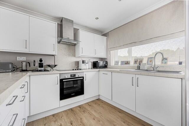 Kitchen b
