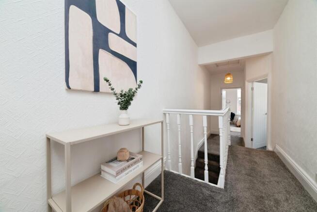 3 bed Terraced for sale Image 10