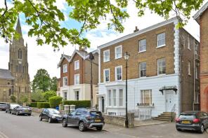Flat 3, 19, Trinity Place, Windsor SL4 3AT