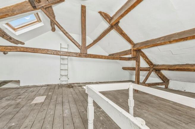 3 bed Terraced for sale Image 12