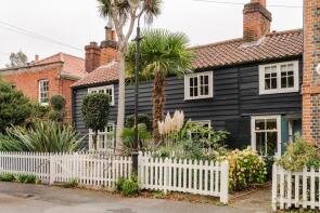 5, Pond Cottages, College Road, London SE21 7LE