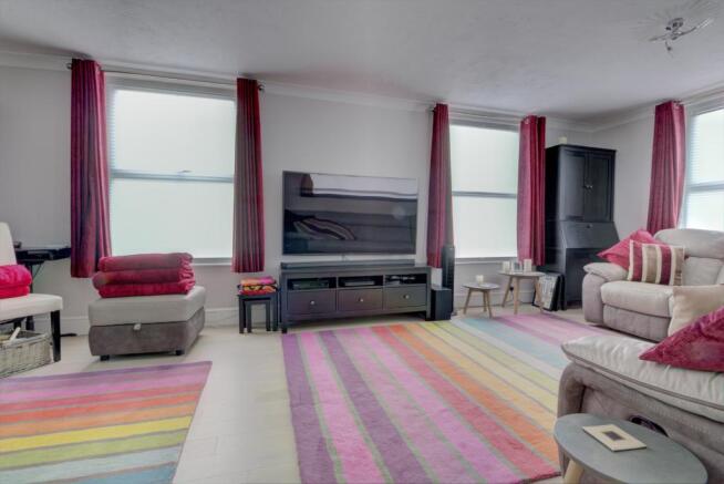 Lounge.