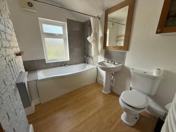 Bath T202508151328.jpg