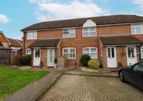25, Hop Garden, Church Crookham, Fleet GU52 0YL