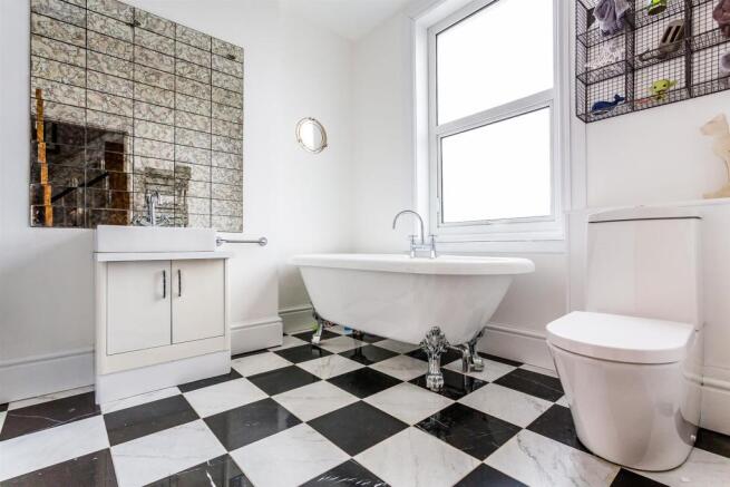 Bathroom.jpg