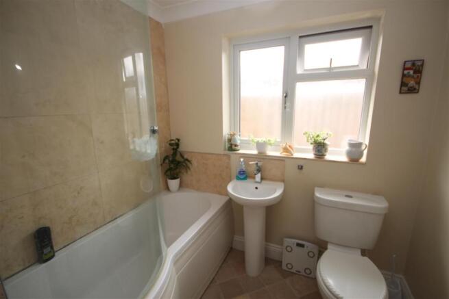 Bathroom.JPG