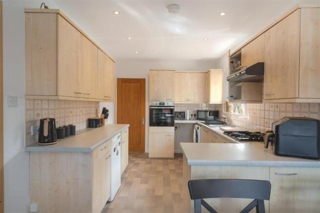 3 bed Detached Bungalow for sale Image 8