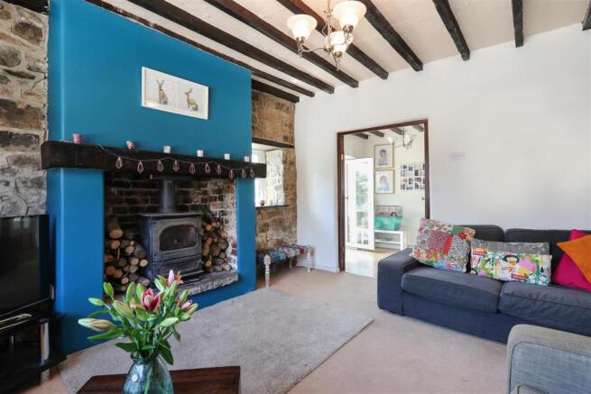 Living Room4.jpg