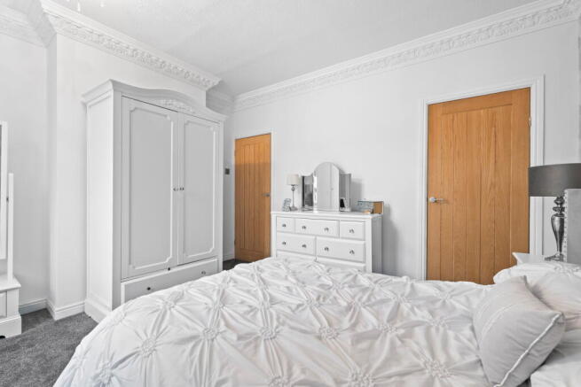 3 bed Terraced for sale Image 7