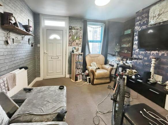 a6d0023c-WhatsApp...