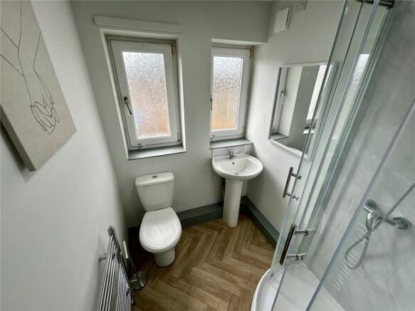 1 bed House Share to rent Image 8