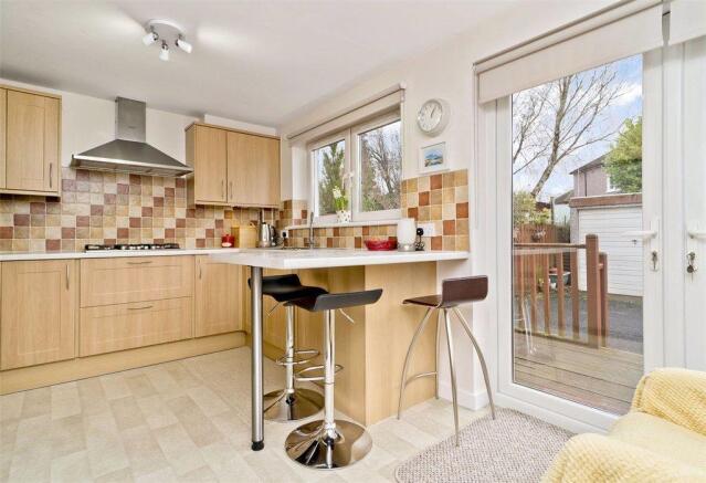 Kitchen/Dining Area