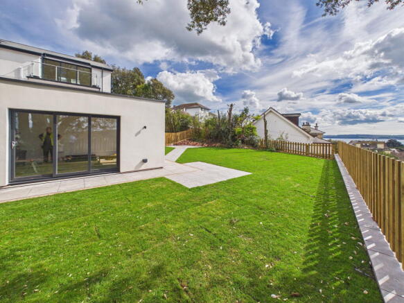 Sonny Rae Villa, Thurlow Road, Torquay photo 4