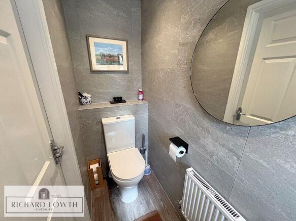 Downstairs Washroom/WC