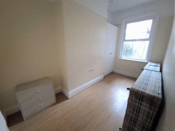 5 bed Terraced for sale Image 12