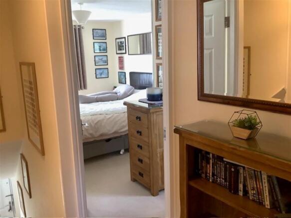 3 bed Semi-Detached for sale Image 4