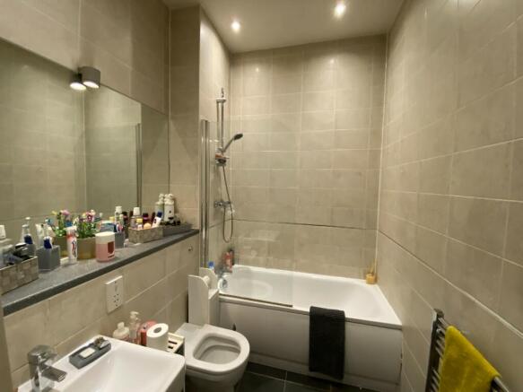 1 bed Flat for sale Image 8