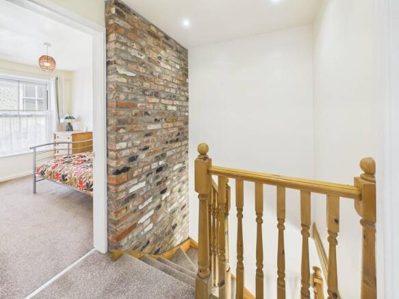 3 bed Terraced for sale Image 7