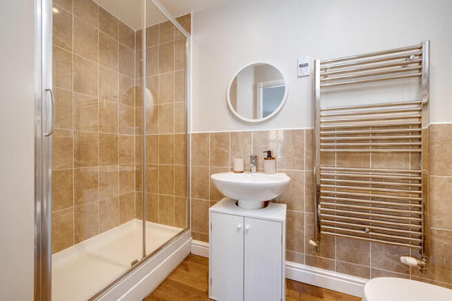 4 bed Town House for sale Image 10