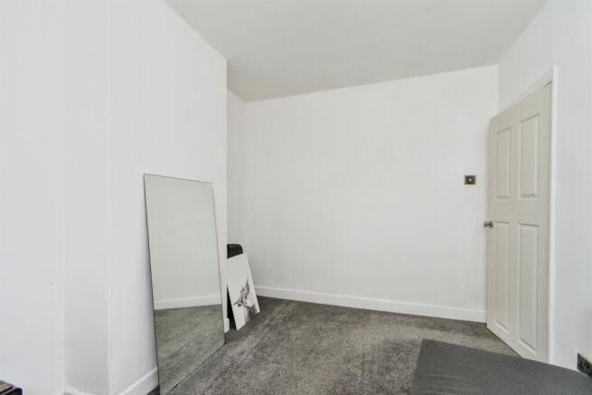 2 bed Semi-Detached for sale Image 12