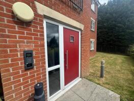 Flat 10, 1, Wyre Close, Bradford BD6 3DN