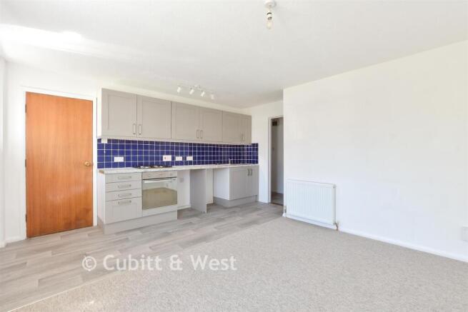 Lounge/ Kitchen