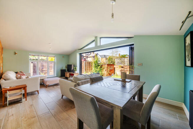 1440774-21-69d64f...