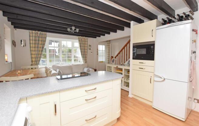 Kitchen V3.JPG