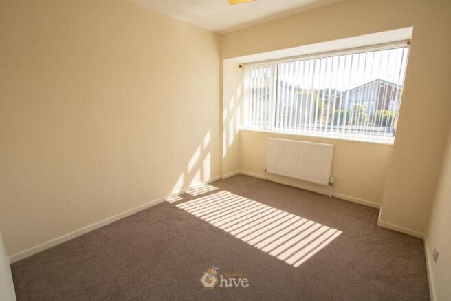 2 bed Semi-Detached Bungalow for sale Image 7