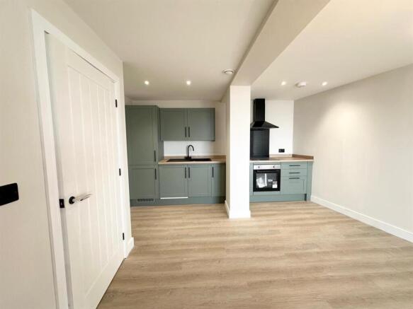 WhatsApp Image 2025-06-20 at 17.14.13 (1).jpeg