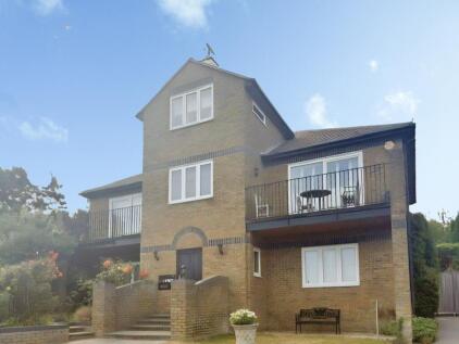 North Foreland Avenue, Broadstairs, Kent, CT10