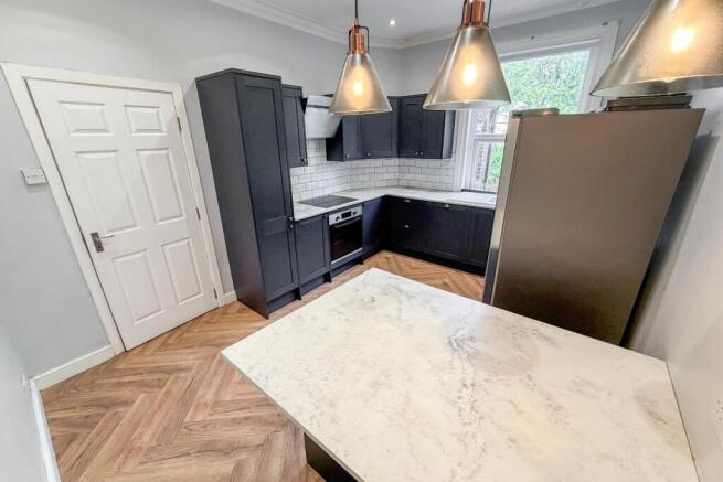 4 bed Terraced for sale Image 11