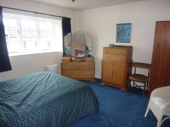 Photo 8