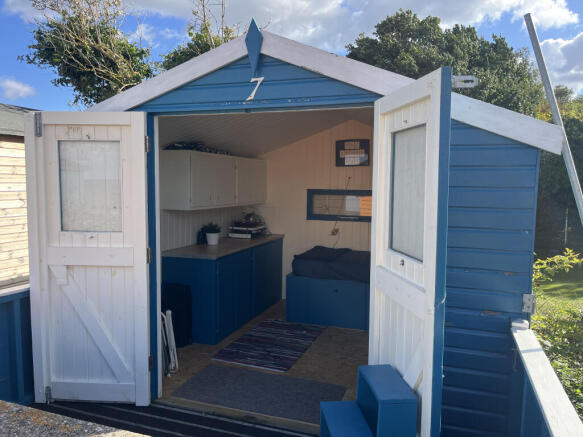 HUT 7, West Beach, Whitstable, Kent photo 4
