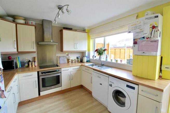 Kitchen 3.jpg