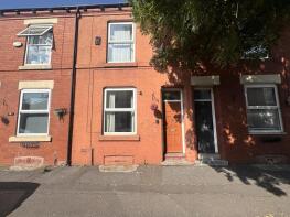 32, Keswick Grove, Salford M6 5LR