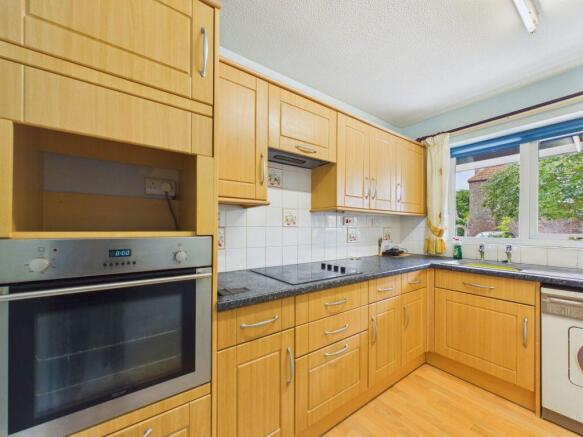 2 bed Terraced Bungalow for sale Image 4