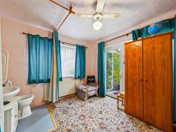 3 bed Semi-Detached for sale Image 11