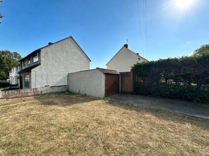 Redruth Gardens, Romford