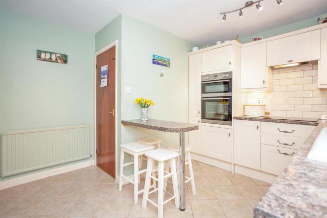 Breakfast Kitchen 2.jpg